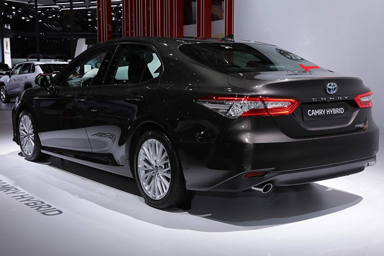 Toyota Camry Hybrid 2019 