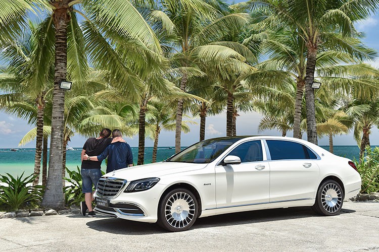 Can canh Mercedes-Maybach S560 gia 11,1 ty dong tai Viet Nam-Hinh-12