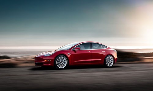 Tesla khoe xe dien Model 3 bao ve nguoi dung tot nhat