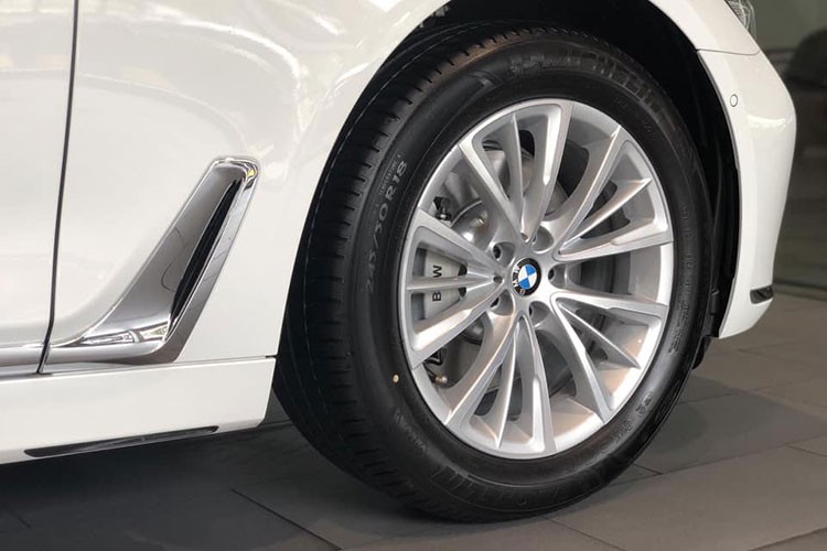 Can canh BMW 7-Series 2018 gia tu 4,049 ty tai Viet Nam-Hinh-5