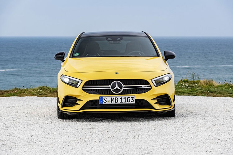 Mercedes-AMG A35 manh 306 hp co gia hon 1 ty dong-Hinh-10