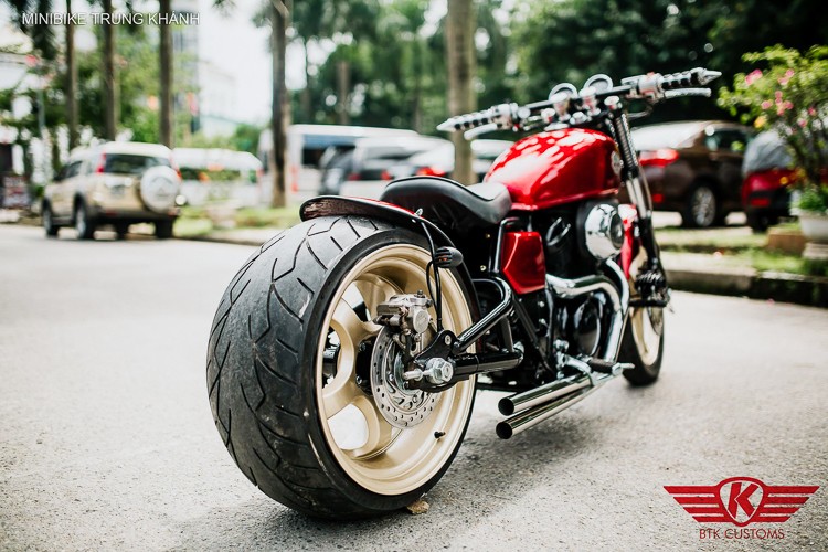 Honda VRX 400 do Bobber, 