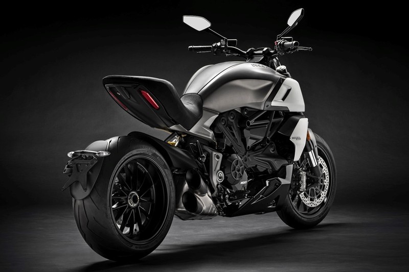 Chi tiet cruiser co bap Ducati Diavel 1260 the he moi-Hinh-4