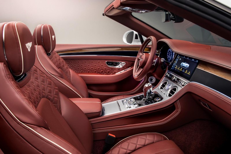 Bentley Continental GTC 2020 da sang chanh, con manh me-Hinh-6