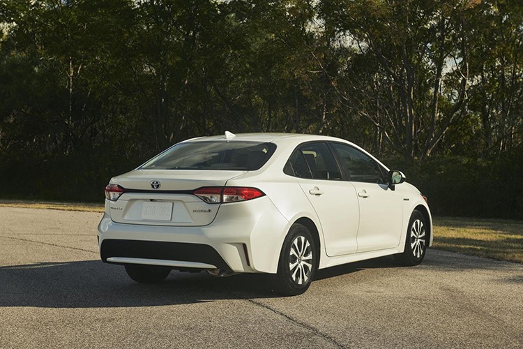 Toyota Corolla Hybrid 2020 lan dau ra mat thi truong My-Hinh-9