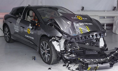 Hyundai Santa Fe va BMW X5 loi tui khi van an toan-Hinh-3