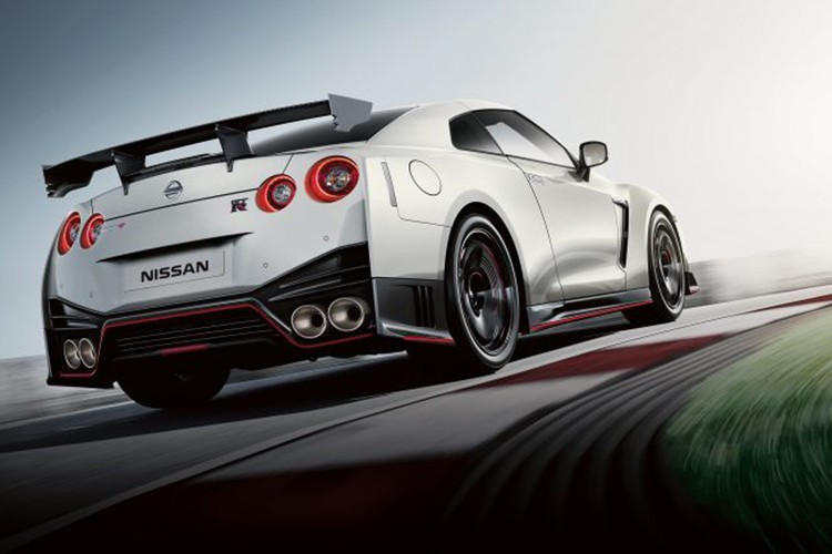 Sieu xe gia re Nissan GT-R 2019 chi hon 2 ty dong-Hinh-3