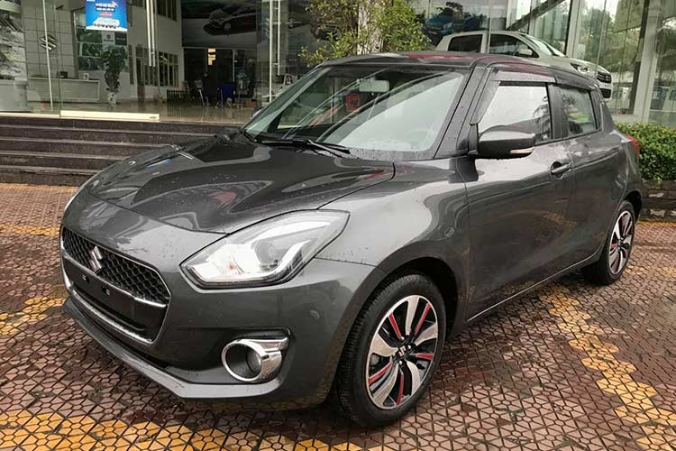 Can canh Suzuki Swift GLX 2019 gia 549 trieu tai dai ly