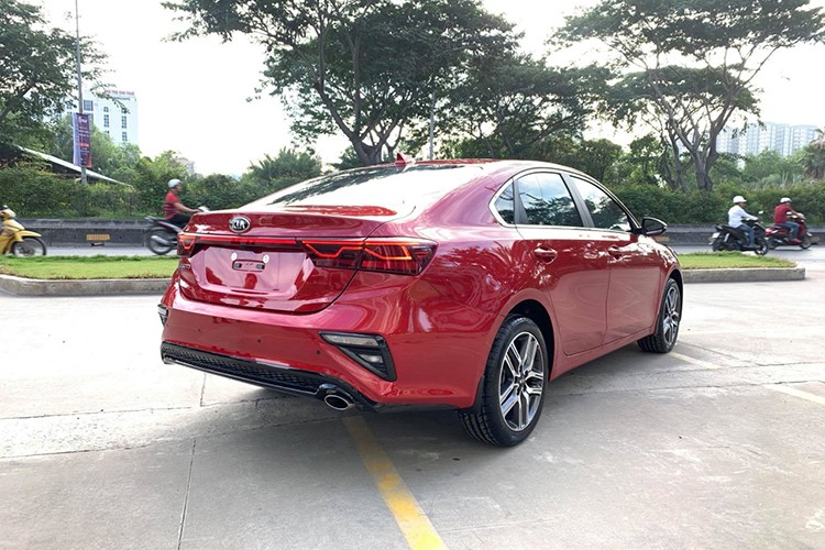 Can canh Kia Cerato 2019 gia cao nhat 675 trieu dong-Hinh-4