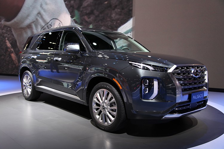 Hyundai Palisade gia tu 716 trieu dong 