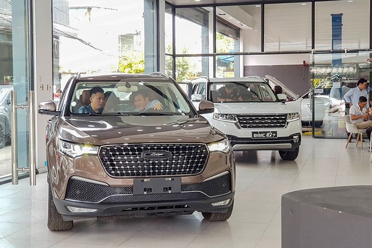 Xe oto Trung Quoc Zotye Z8 tai nan 