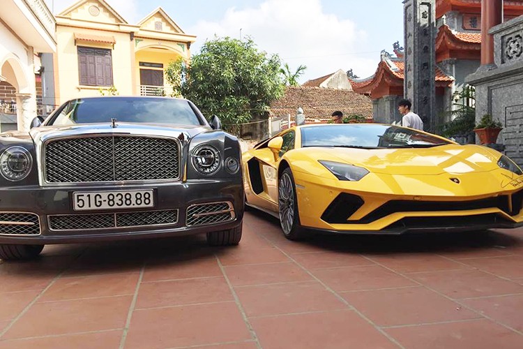 Lamborghini Aventador S va Bentley Mulsanne 100 ty o Hai Duong