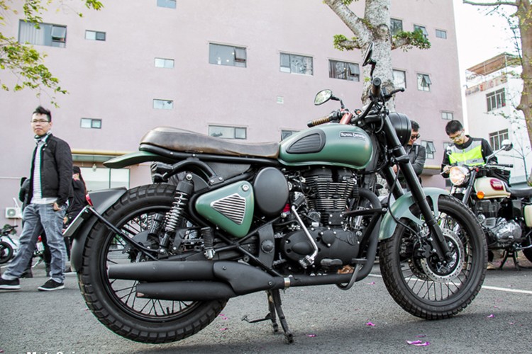 Xe moto gia re Royal Enfield Classic 500 do chat o Sai Gon-Hinh-2