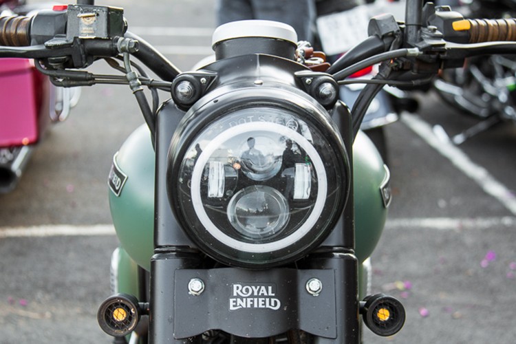 Xe moto gia re Royal Enfield Classic 500 do chat o Sai Gon-Hinh-3