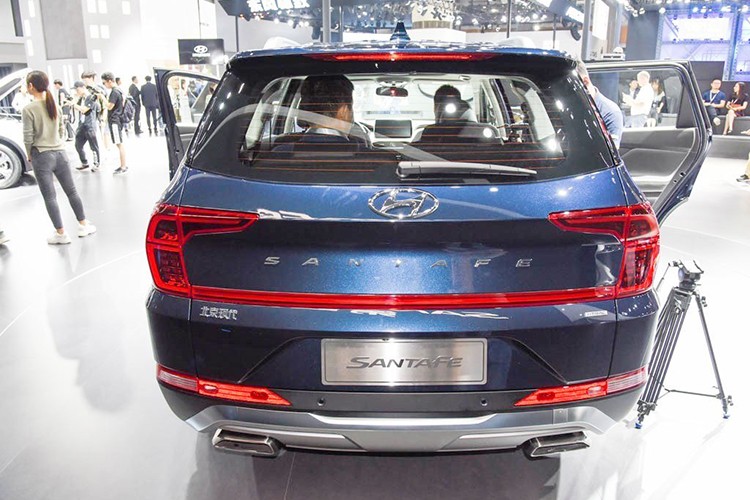 Hyundai SantaFe 2019 cam bien van tay ra mat sat Viet Nam-Hinh-4