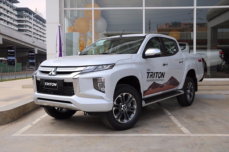 Dan choi ban tai Viet that vong voi Mitsubishi Triton 2019