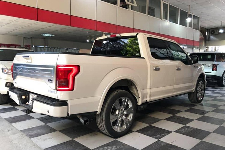 Sieu ban tai Ford F150 Limited gia 3,2 ty dong tai HN-Hinh-2