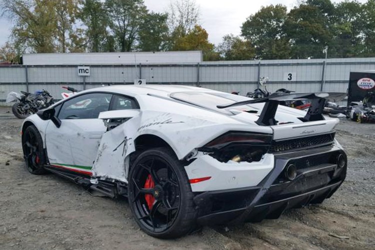 Sieu xe Lamborghini Huracan Performante gia chi 1,7 ty dong-Hinh-2