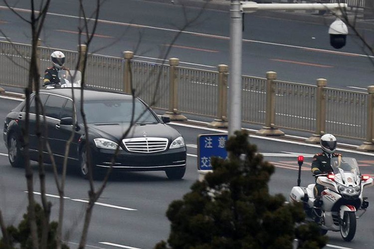 Mercedes-Benz S600 cua ong Kim Jong Un sap den Ha Noi?-Hinh-11