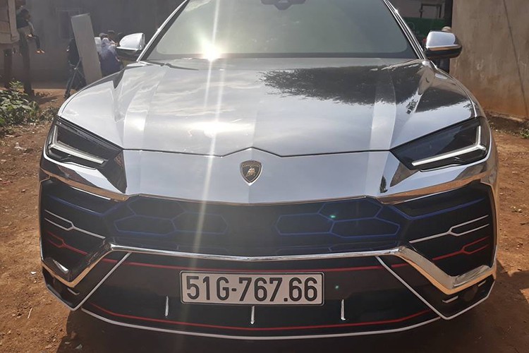 Minh Nhua cam lai Lamborghini Urus hon 23 ty den Tay Nguyen-Hinh-5