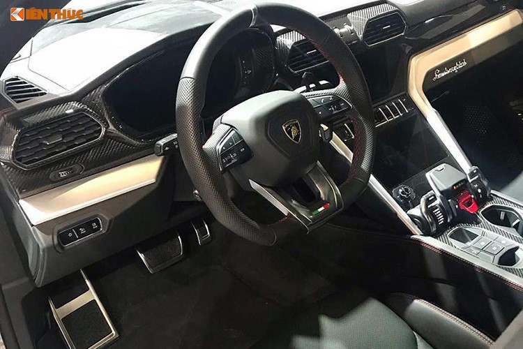 Minh Nhua cam lai Lamborghini Urus hon 23 ty den Tay Nguyen-Hinh-6