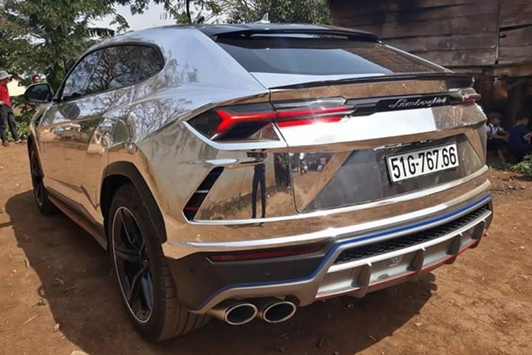 Minh Nhua cam lai Lamborghini Urus hon 23 ty den Tay Nguyen-Hinh-7