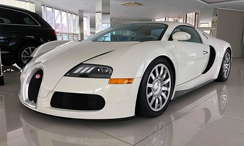 Bo banh xe cu cua Bugatti Veyron gia hon 2,3 ty dong-Hinh-3