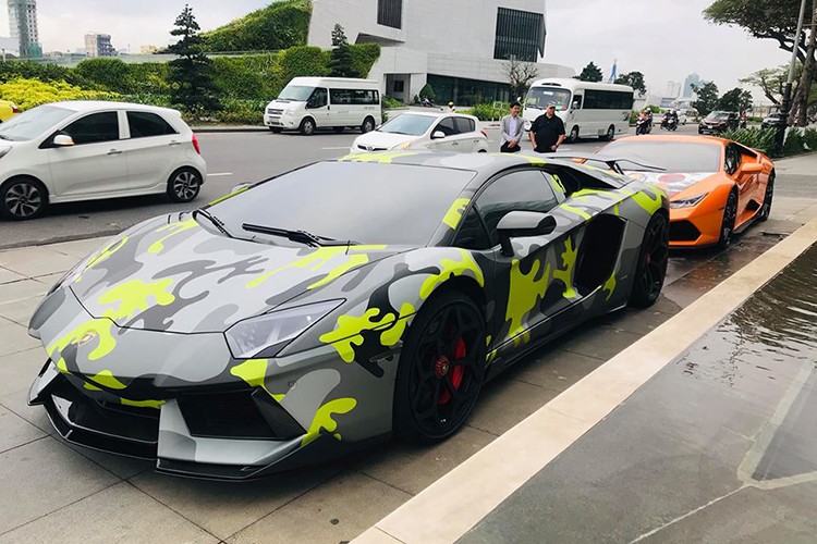 Lamborghini Aventador hon 20 ty 