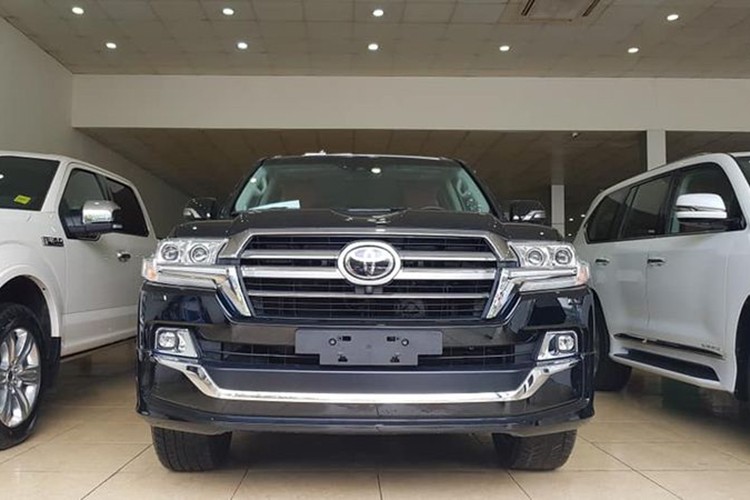 Toyota Land Cruiser VXR hon 10 ty ve Viet Nam don Tet-Hinh-3