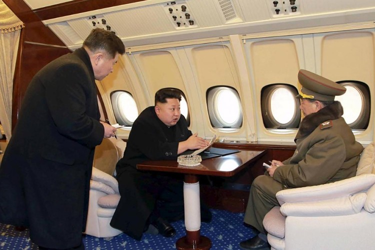 Ong Kim Jong Un se dung phuong tien gi den VN?-Hinh-4