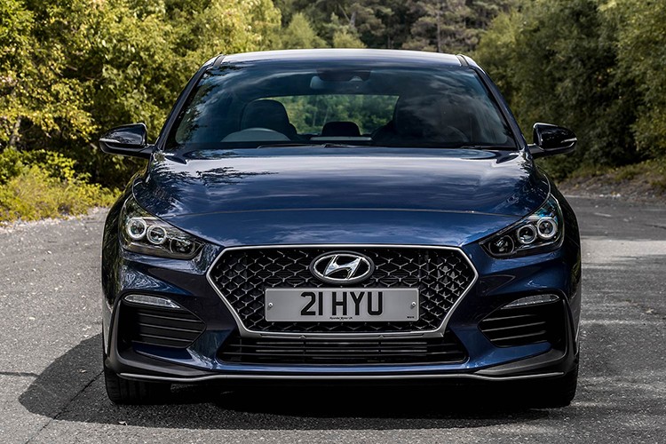 Hatchback the thao Hyundai i30 N Line gia 598 trieu dong co gi?-Hinh-3