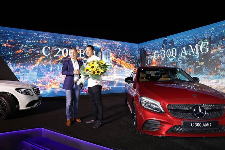 Ngo Kien Huy tau Mercedes-Benz C200 Exclusive gia 1,7 ty dong-Hinh-4