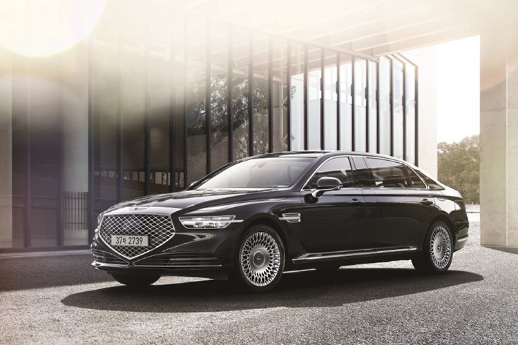 Xe sieu sang Genesis G90 Limousine 