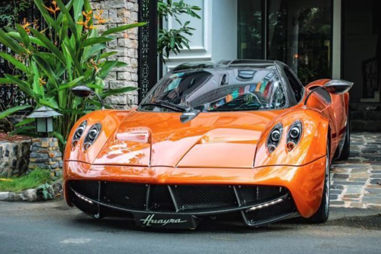 Minh Nhua chi tien ty do sieu xe Pagani Huayra 80 ty dong?-Hinh-3