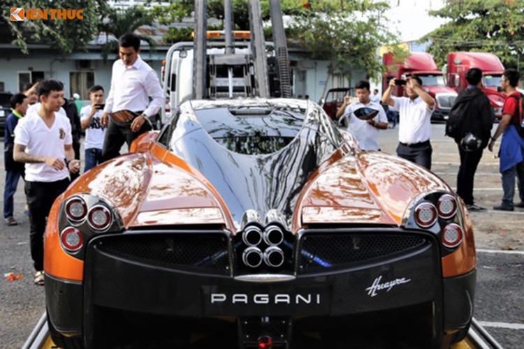 Minh Nhua chi tien ty do sieu xe Pagani Huayra 80 ty dong?-Hinh-4