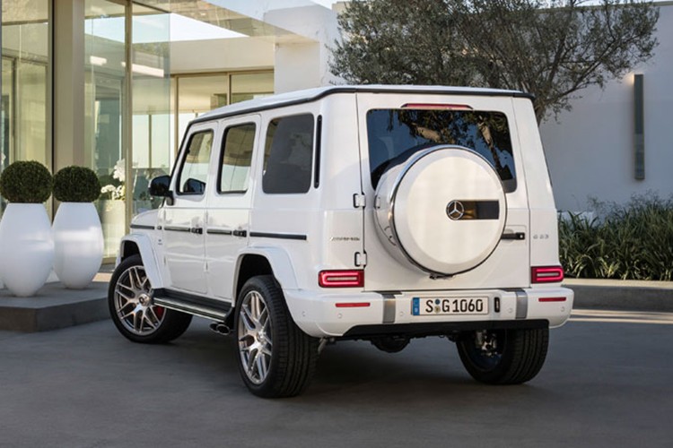 Minh Nhua mua Mercedes-AMG G63 moi hon 10 ty mau gi?-Hinh-2