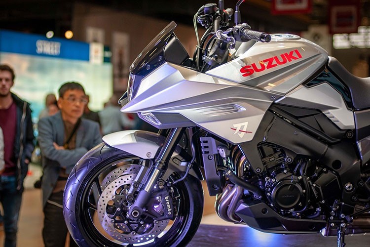 Xe moto Suzuki Katana chinh thuc 