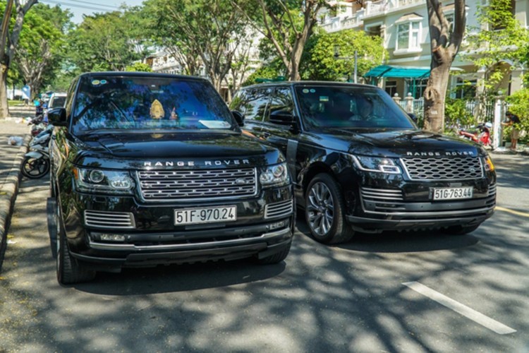 Minh Nhua ban Range Rover 
