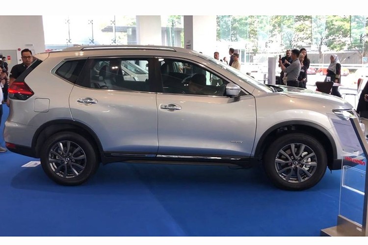 Nissan X-Trail 2019 gia 795 trieu dong tai Malaysia, co ve VN?-Hinh-2