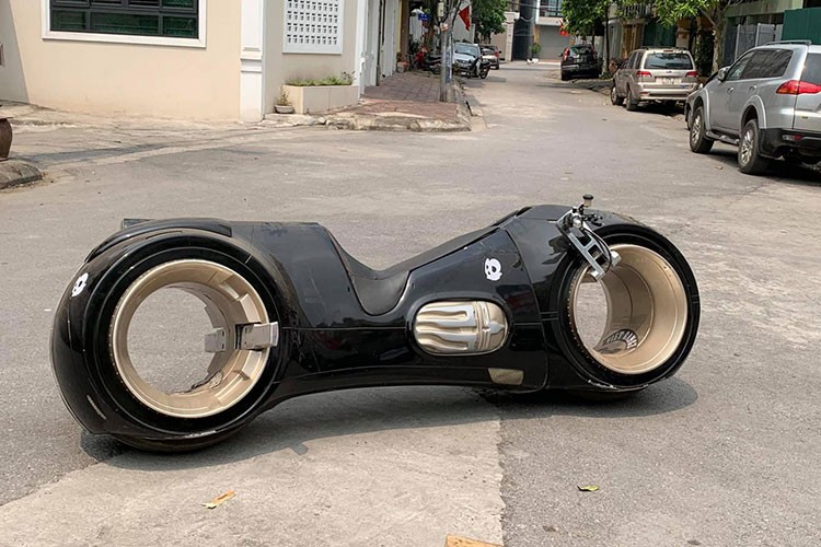 Can canh sieu moto Tron Light Cycle gia 2,7 ty tai Viet Nam-Hinh-4