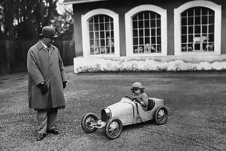 Sieu xe Bugatti Baby II cho 