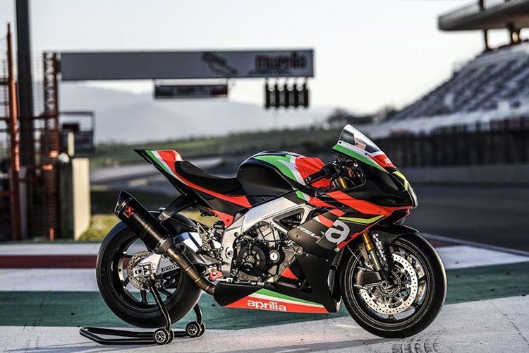 Ra mat sieu moto Aprilia RSV4 X gia hon 1 ty dong