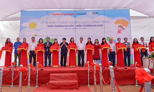 Hyundai Thanh Cong khanh thanh diem truong tieu hoc Nghe An