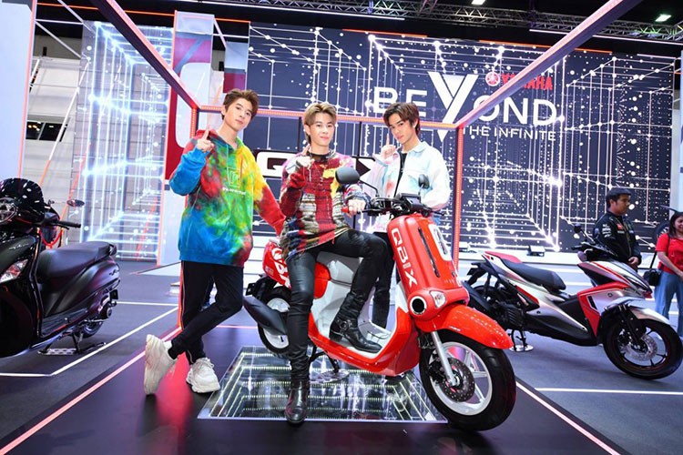 Cận cảnh tay ga Honda Dunk 50cc giá bán ngang ngửa Honda SH