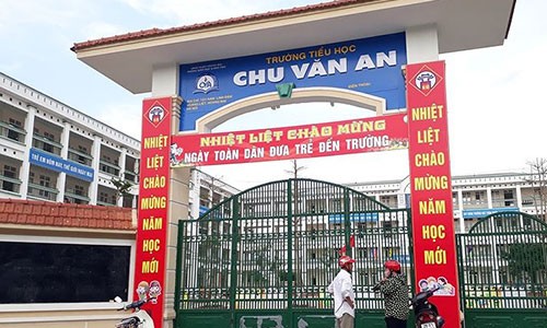 Ha Noi: Phat hien 35kg thit ga thoi vao truong tieu hoc Chu Van An