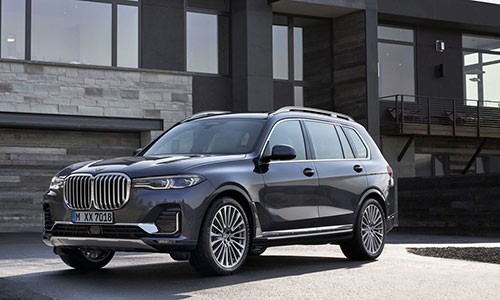 Xe SUV hang sang BMW X7 trieu hoi gap vi loi ghe ngoi