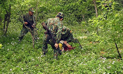 Tieng keu that thanh cua co gai ven duong va bi mat 'dong troi' phia sau-Hinh-5