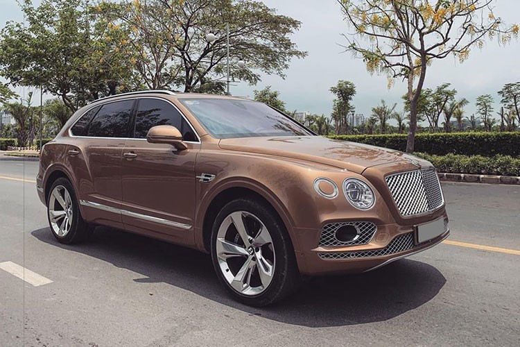 Dai gia Ben Tre tau SUV sieu sang Bentley Bentayga tien ty-Hinh-3