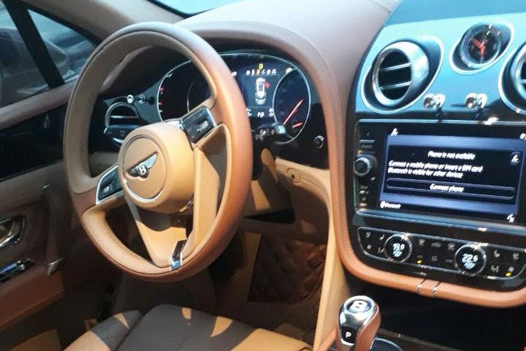 Dai gia Ben Tre tau SUV sieu sang Bentley Bentayga tien ty-Hinh-4