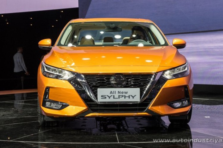 Ra mat Nissan Sylphy 2020, suc manh ngang sieu xe GT-R-Hinh-3